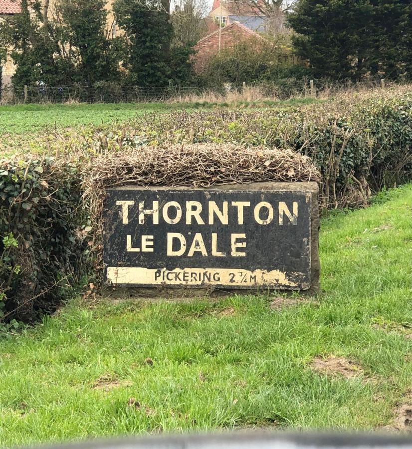 Hill Cottage, Thornton-Le-Dale Торнтън Дейл Екстериор снимка