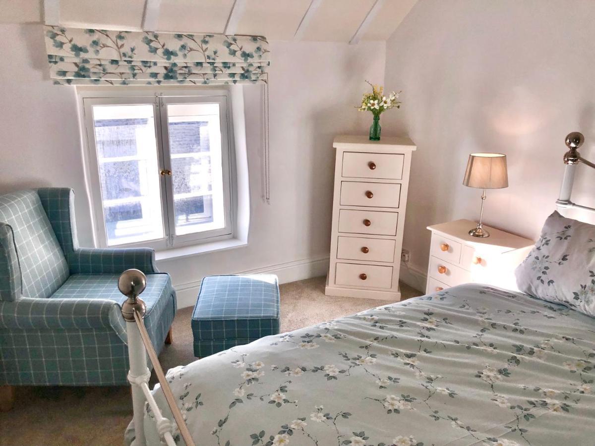 Hill Cottage, Thornton-Le-Dale Торнтън Дейл Екстериор снимка